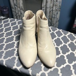 Women’s boots